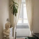 Luxury In Via Dei Cartari Spacious, Elegant,
