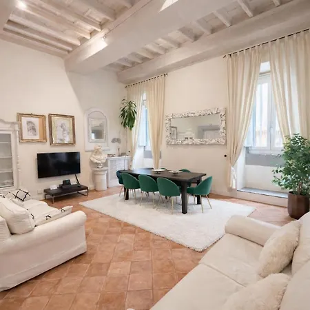 Luxury In Via Dei Cartari Spacious, Elegant,