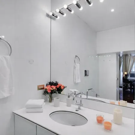 شقة Luxury In Via Dei Cartari Spacious, Elegant, *