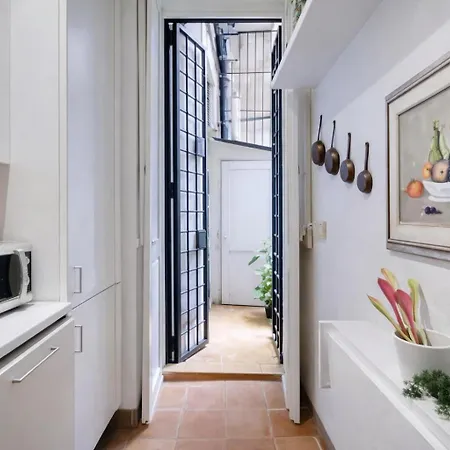 شقة Luxury In Via Dei Cartari Spacious, Elegant, روما
