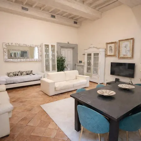 شقة Luxury In Via Dei Cartari Spacious, Elegant,