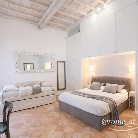 Luxury In Via Dei Cartari Spacious, Elegant,