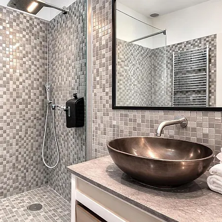 Luxury In Via Dei Cartari Spacious, Elegant, شقة روما
